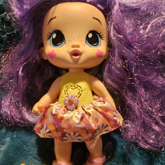 Baby Alive: GloPixies Siena Sparkle Doll Purple Hair With 3 Accessories‎ - Picture 3 of 6